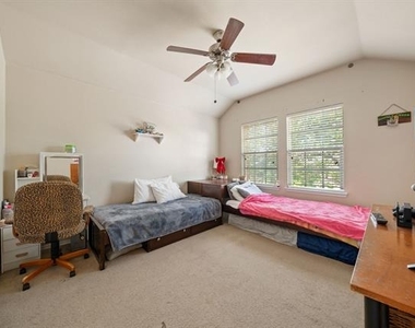 9620 Straightaway Drive - Photo Thumbnail 19