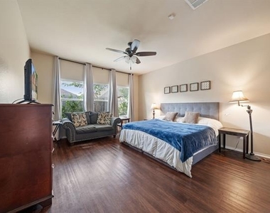 9620 Straightaway Drive - Photo Thumbnail 13