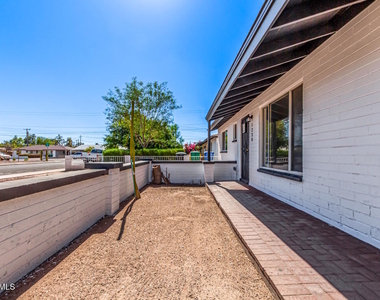 1238 E Vine Avenue - Photo Thumbnail 24