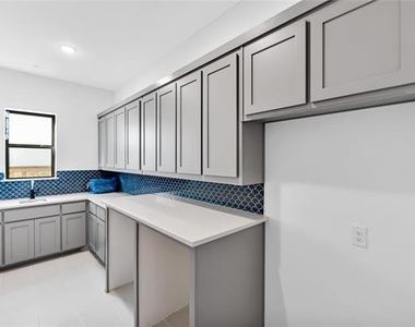 10437 Milkweed Court - Photo Thumbnail 31