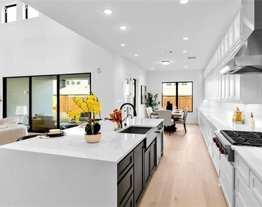 10437 Milkweed Court - Photo Thumbnail 9