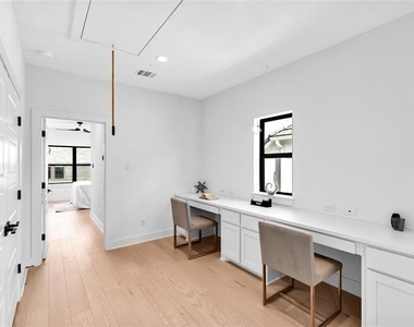10437 Milkweed Court - Photo Thumbnail 20