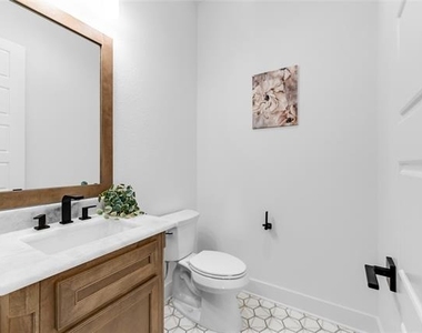 10437 Milkweed Court - Photo Thumbnail 30