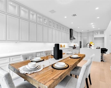 10437 Milkweed Court - Photo Thumbnail 12