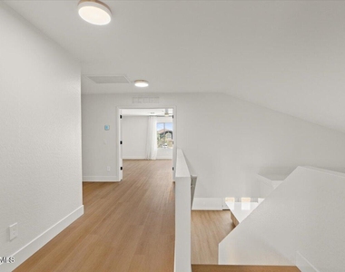 2289 W Hayden Peak Drive - Photo Thumbnail 23