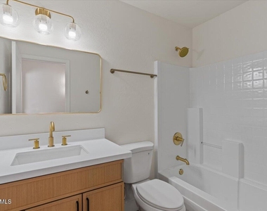 2289 W Hayden Peak Drive - Photo Thumbnail 14