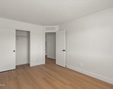 2289 W Hayden Peak Drive - Photo Thumbnail 27