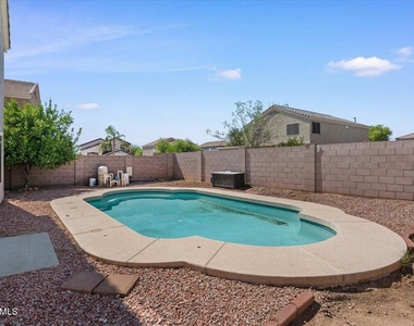 2289 W Hayden Peak Drive - Photo Thumbnail 31