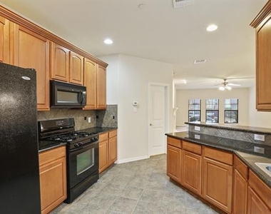 8920 Soldiers Home Lane - Photo Thumbnail 10