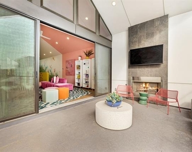 4402 Capitol Avenue - Photo Thumbnail 22