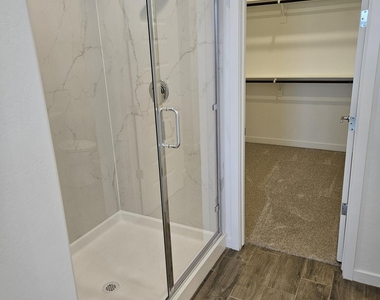 3353 S Primrose Avenue - Photo Thumbnail 14