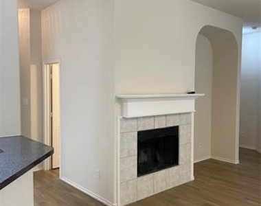 716 Mistymoor Lane - Photo Thumbnail 35