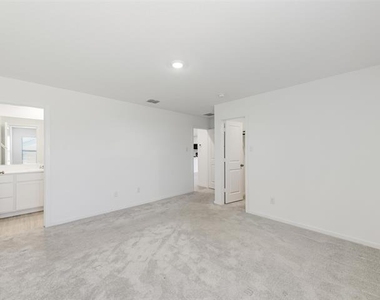 6744 Teal Circle - Photo Thumbnail 20