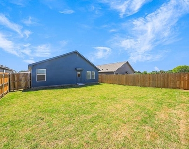 6744 Teal Circle - Photo Thumbnail 23