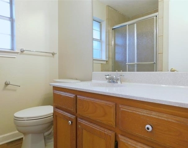 3109 N Bell Avenue - Photo Thumbnail 22