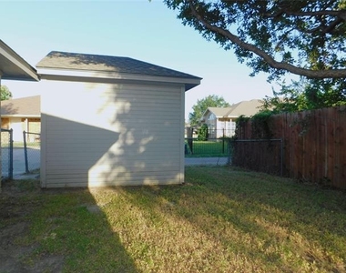 3109 N Bell Avenue - Photo Thumbnail 33