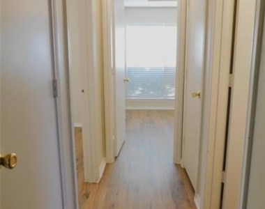 3109 N Bell Avenue - Photo Thumbnail 17
