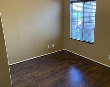 871 W Cherrywood Drive - Photo Thumbnail 22