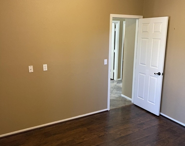871 W Cherrywood Drive - Photo Thumbnail 24