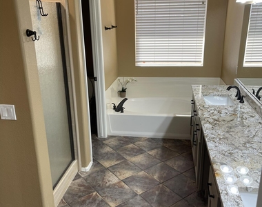 871 W Cherrywood Drive - Photo Thumbnail 20