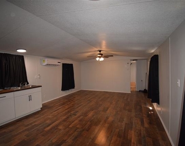 6000 Spring Creek - Photo Thumbnail 5