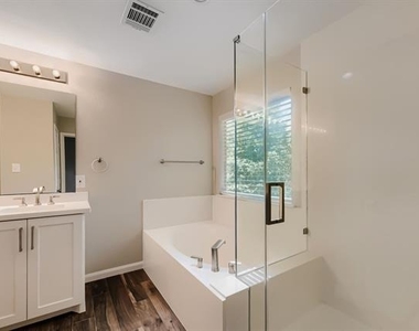 11 Wineberry Place - Photo Thumbnail 16