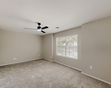 11 Wineberry Place - Photo Thumbnail 13