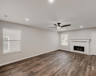 11 Wineberry Place - Photo Thumbnail 1