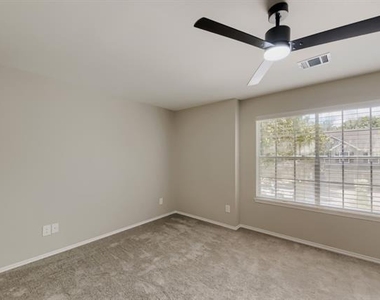 11 Wineberry Place - Photo Thumbnail 12