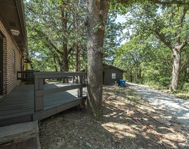 1025 Burchbury Trail - Photo Thumbnail 23