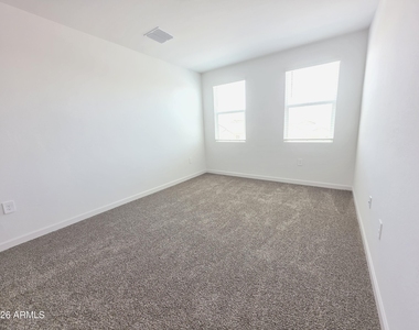 2844 W Shepperd Avenue - Photo Thumbnail 13