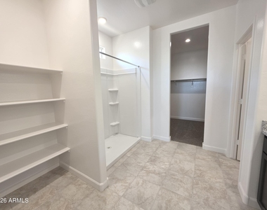 2844 W Shepperd Avenue - Photo Thumbnail 16