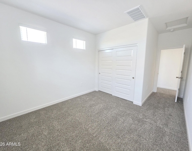 2844 W Shepperd Avenue - Photo Thumbnail 21