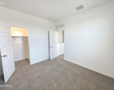 2844 W Shepperd Avenue - Photo Thumbnail 22
