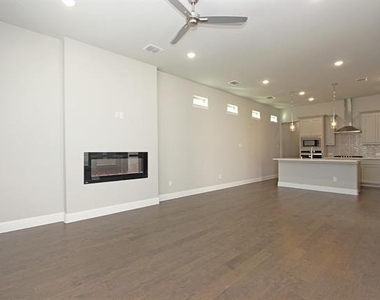 4127 Runway Mews - Photo Thumbnail 6