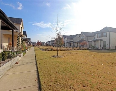 4127 Runway Mews - Photo Thumbnail 22