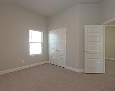 4127 Runway Mews - Photo Thumbnail 16