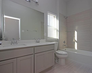 4127 Runway Mews - Photo Thumbnail 18