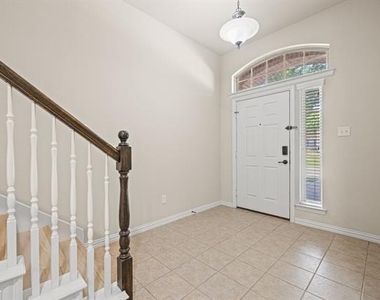 1938 Loma Alta Drive - Photo Thumbnail 2