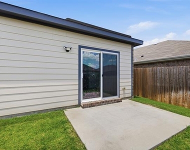 5325 Stone Meadow Lane - Photo Thumbnail 28