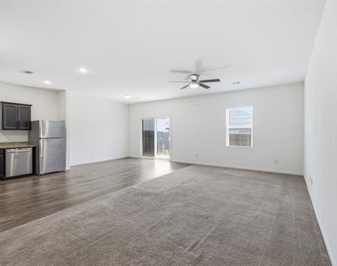 5325 Stone Meadow Lane - Photo Thumbnail 13