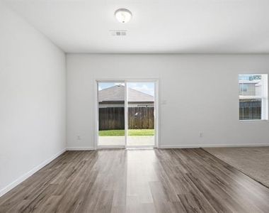 5325 Stone Meadow Lane - Photo Thumbnail 18
