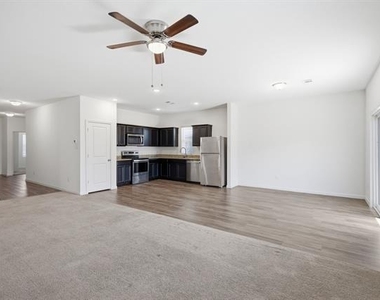 5325 Stone Meadow Lane - Photo Thumbnail 2