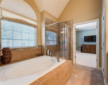 226 Venice Trail - Photo Thumbnail 25