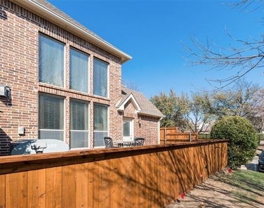 226 Venice Trail - Photo Thumbnail 28