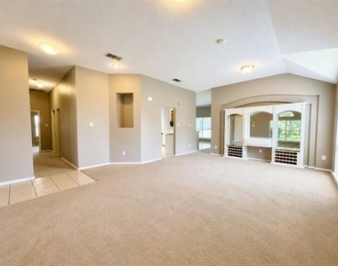 7700 Glenoaks Drive - Photo Thumbnail 2