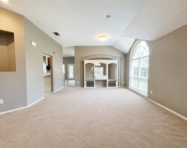 7700 Glenoaks Drive - Photo Thumbnail 3