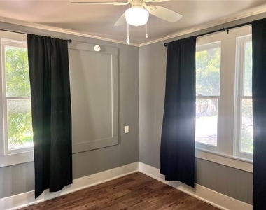 1017 Vine Street - Photo Thumbnail 8