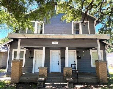 1017 Vine Street - Photo Thumbnail 17