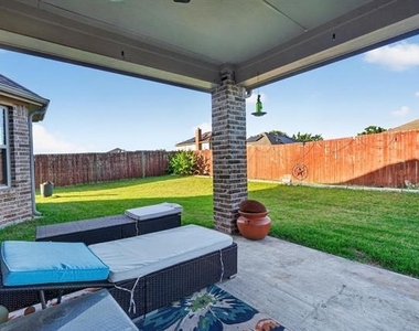 305 Acadia Lane - Photo Thumbnail 26